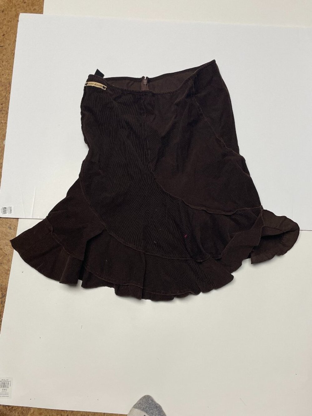 DKNY brown corduroy knee length skirt size 3